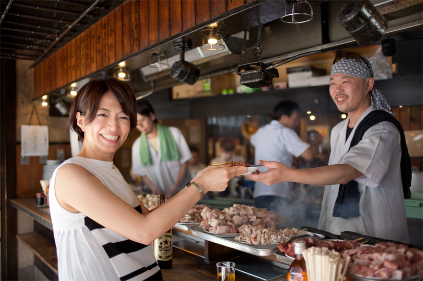 吉祥寺「いせや」では煙までもが“アテ”になる