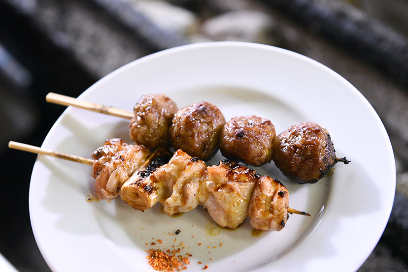 コットンスーツと「ニューカヤバ」の立飲みセルフ焼き鳥