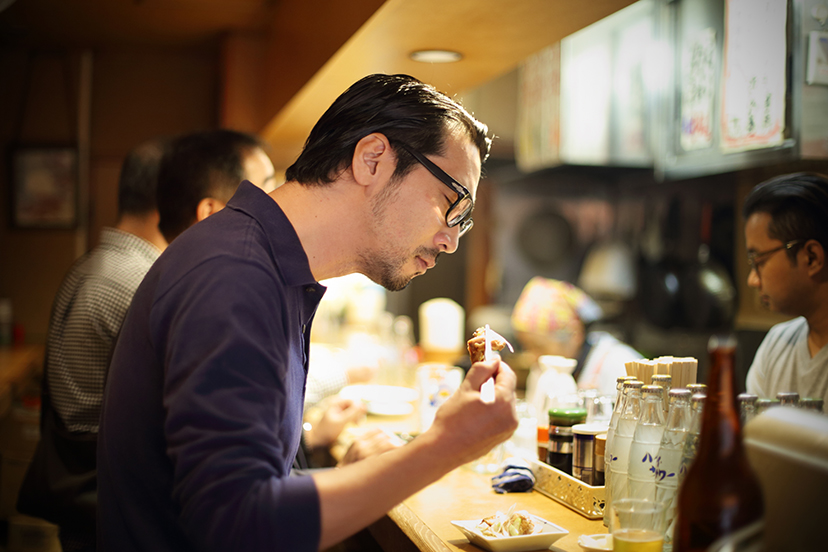 ラコステのロングスリーブポロシャツと「平澤かまぼこ 王子駅前店」のおでん