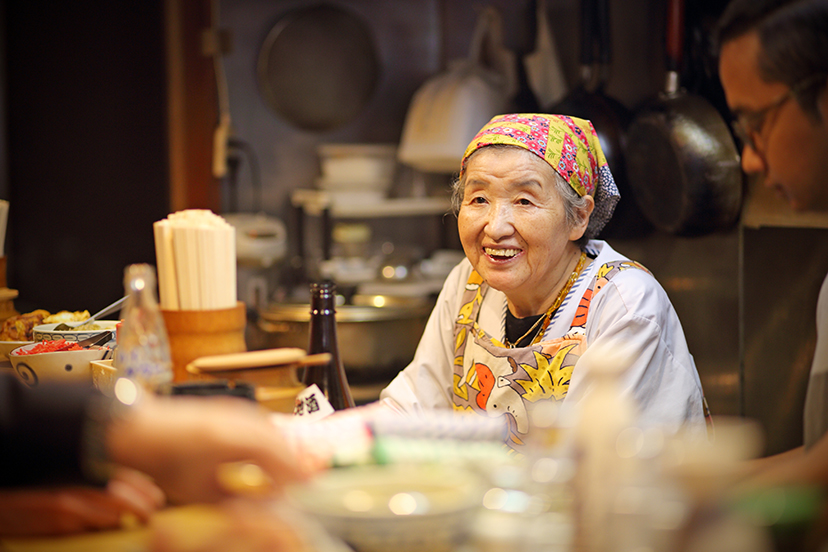 ラコステのロングスリーブポロシャツと「平澤かまぼこ 王子駅前店」のおでん