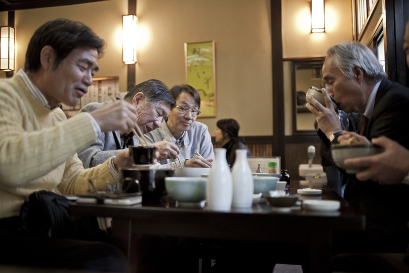 神田まつや、江戸前の老舗で愉しむ“蕎麦前”の味