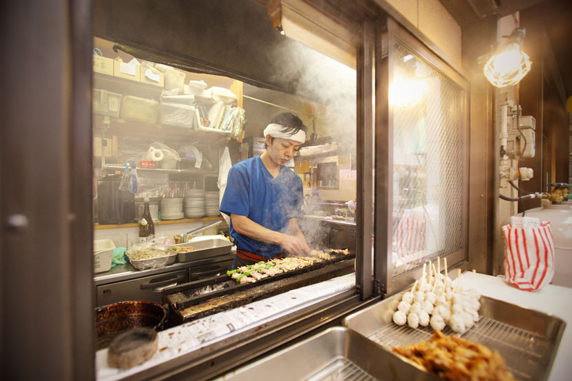 クラークスのデザートブーツと「大将2号店」の焼き鳥