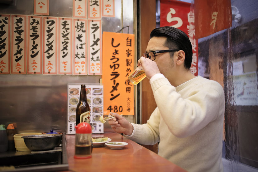 シェトランドセーターと「若月」の焼きそば