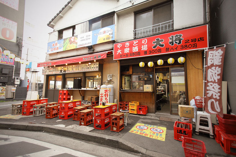 クラークスのデザートブーツと「大将2号店」の焼き鳥