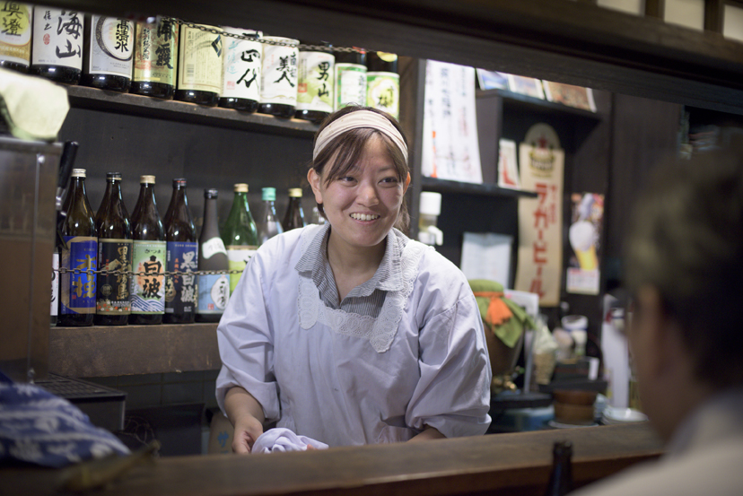 にぎやかで穏やかな下町に見つけた「鮎の里」