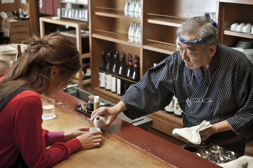 湯島「シンスケ」で老舗酒場の進化を堪能する