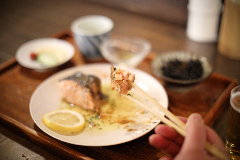 沖縄タウンで気絶する日本一のしゃけ定食とは？