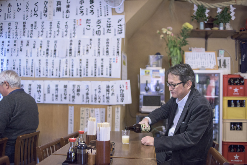 大船駅前の「気になる食堂」でご機嫌な昼と夜の間