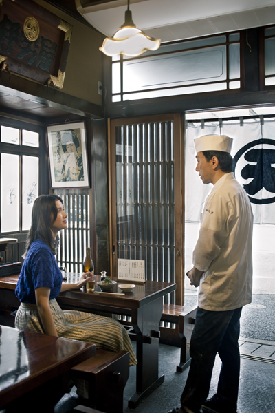 三ノ輪「土手の伊勢屋」で江戸前天丼の真髄を知る