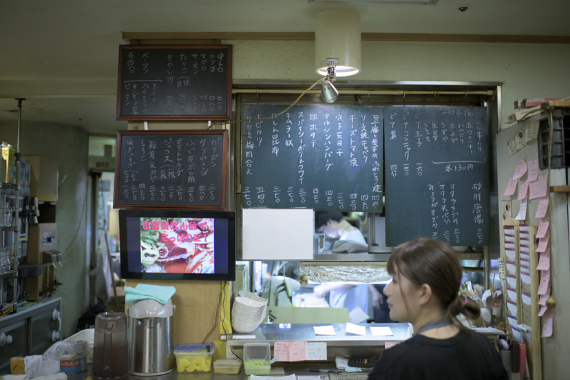 名古屋・栄の地下街で、飲み屋さんの原型を見た