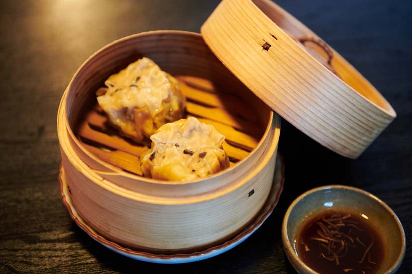 沼津で塩まぐろとシャバサバカレーに唸る！