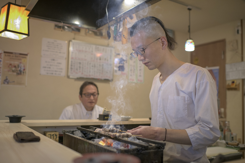 国分寺南口に「魚の串焼き」が名物のパンクな店がある