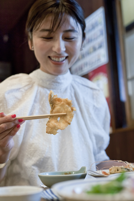 関内「登良屋」兄の天ぷら、弟の鮮魚。おいしい三角関係