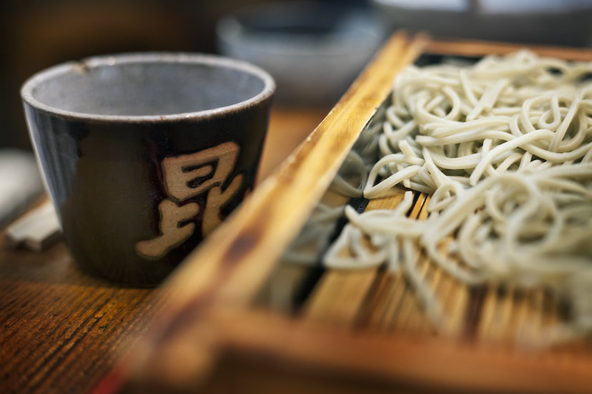 新宿二丁目「へぎそば昆」蕎麦居酒屋で半年ぶりの本気呑み