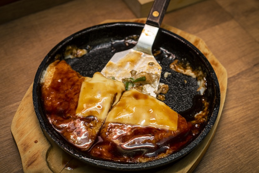 新橋「今日はあき子」名物“ふわとろ焼”に口も心もトロットロ