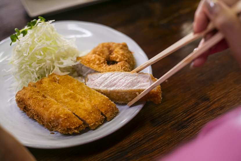 浅草「とんかつ弥生」飲めるとんかつ屋という楽園