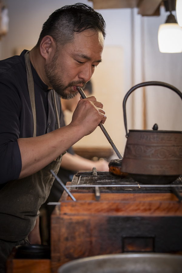 水天宮前「炭手前 鷽」心も焦がす、唯一無二の炭火料理フルコース