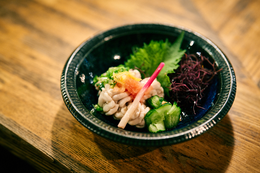 はからずもシーザーサラダの妙味に歓喜させられた茅ヶ崎の名酒場