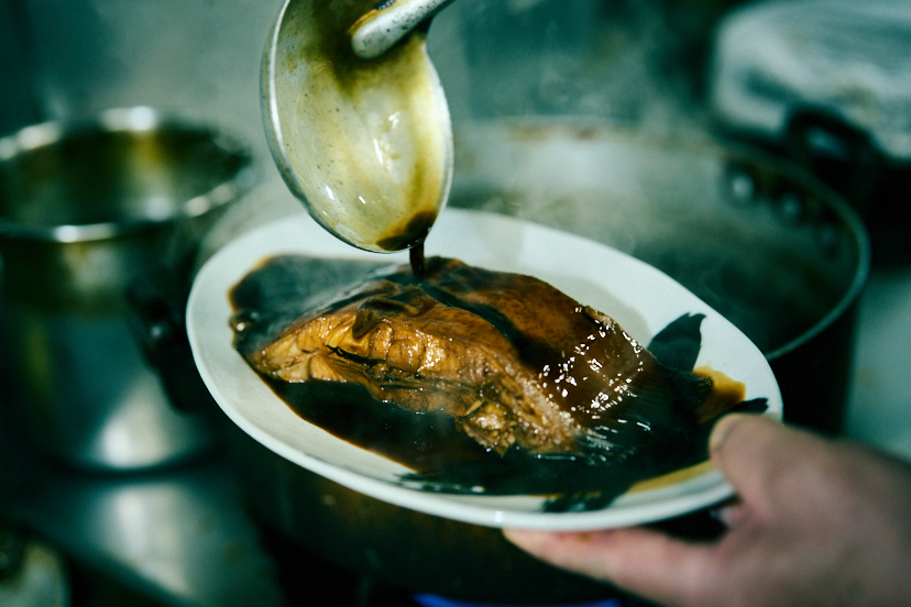 はからずもシーザーサラダの妙味に歓喜させられた茅ヶ崎の名酒場
