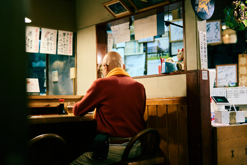 はからずもシーザーサラダの妙味に歓喜させられた茅ヶ崎の名酒場