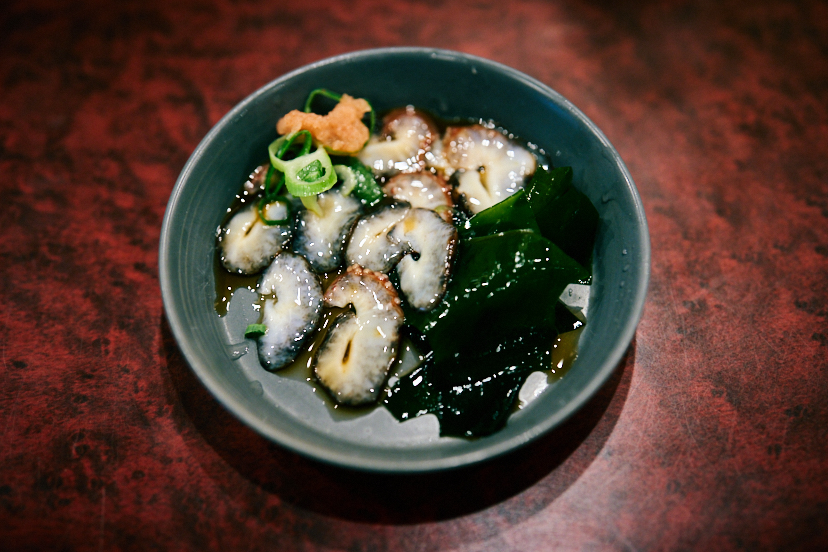 とびきりの旨さと活気を連綿と受け継ぐ家族居酒屋