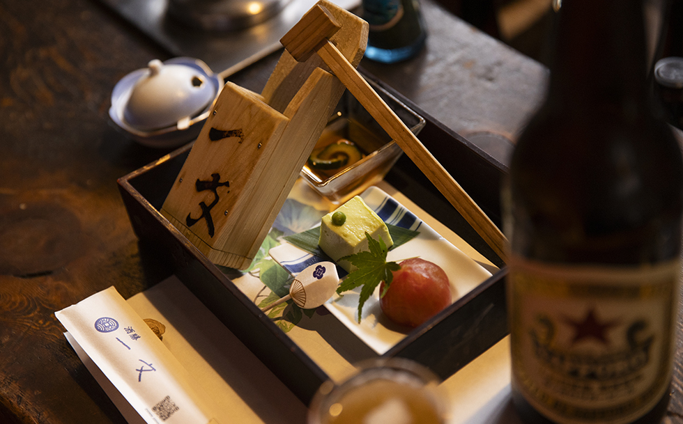 浅草「浅草一文本店」ねぎま鍋をつつき、江戸の粋にほろ酔う